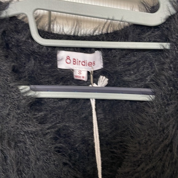 Brand new black cropped top in small - Picture 5 of 7